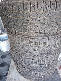215/65/R16 zimné - 2