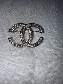 Brošňa chanel strieborná - 2