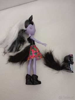 Mini bábika Mattel Enchantimals - Sage Skunk & Caper - 2