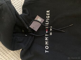 Tommy Hilfiger - 2