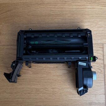ORIGINÁL NOVÝ iRobot Roomba e5/i7/i8/j7/j9 modul kief - 2