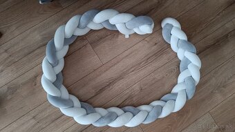 Predám mantinel - vrkoč do detskej postieľky - 2