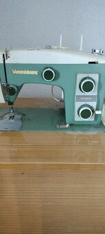Stolikovy šijací stroj VERITAS - 2
