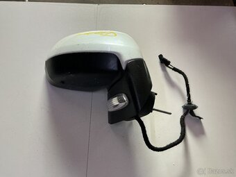 Peugeot 3008 - El. Zrcatka. 2010 - 2