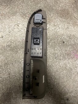 Panel ovládania okien Passat B6 - 2