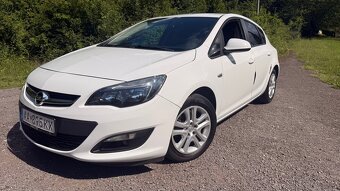 Opel astra j 1,4 74kw - 2