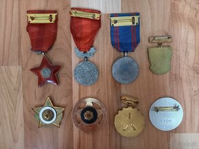 Vyznamenania a odznaky ČSSR - 2