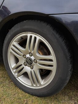 predám Volvo s60 r.v. 2005 2.4 D5 (120 kW) - 2