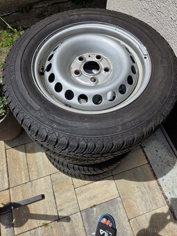 Originál VW disky 5x120 + zimné pneu Semperit 205/65 R16C - 2