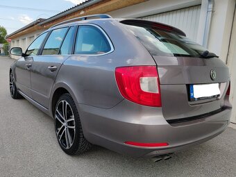 Škoda Superb Combi 1.6 TDI CR Elegance - 2