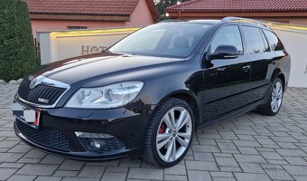 Skoda octavia 2.0 tdi rs CR len 140 tisic - 2