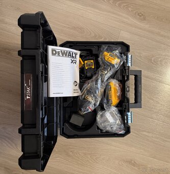 DeWALT DCS355D2 oscilačná brúska - 2