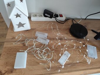 Domček svietnik a LED reťaze - 2