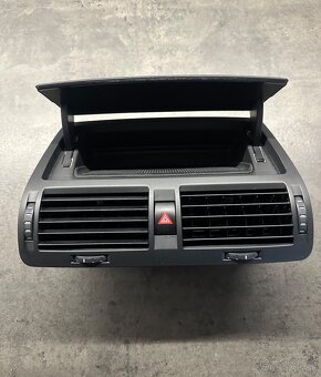 Škoda Octavia 2 stredové fukare - 2