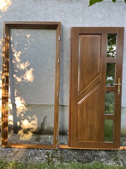 Elegante chodove dere z masivu - 2