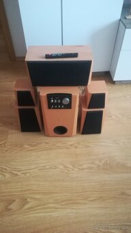 Domáca kino reproduktory - 2