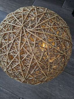 Vianočná dekorácia, svetelná guľa - 2