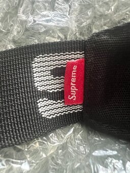 SUPREME WAISTBAG BLACK - 2