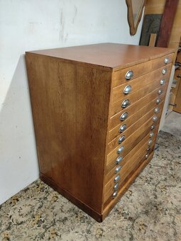 Industriálna komoda - 2