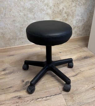 Kozmetická stolička/taburetka - 2