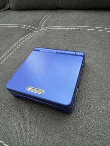 P: Gameboy Advance SP originál stav - 2