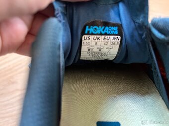 Hoka 42 speedgoat5 - 2