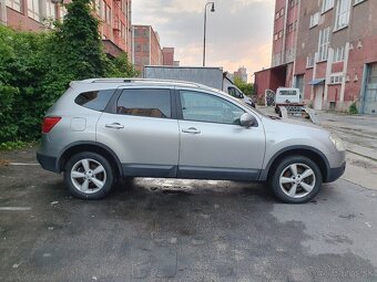 Nissan Qashqai +2 - 2