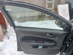 Dvere ľavé predné Ford Fokus čierna farba - 2