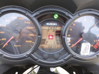 Suzuki dl 650 v strom - 2