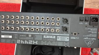 Behringer Xenyx X2442 USB + Case - 2
