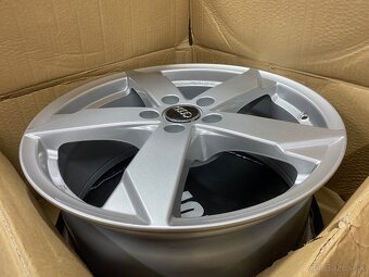 5x112 R18 8J ET47 Rial Kodiaq vhodné na Audi - 2