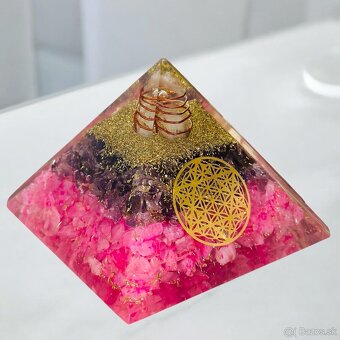 Orgonová pyramída Ruženín ametyst - sila harmónie - 2