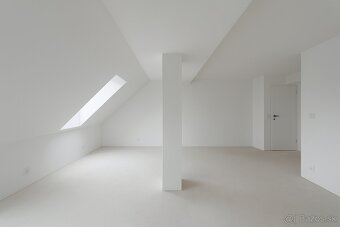 Na predaj 3 izbový 81m2, slnečný, mezonet,francúzsky balkón - 2