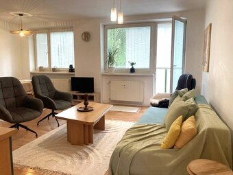 Pekný 3-izbový byt so 6m logiou, Fibichova ul., pri Auparku - 2