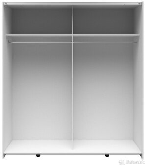 Vstavaná skriňa - 2