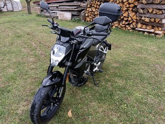 CF moto 300 NK - 2