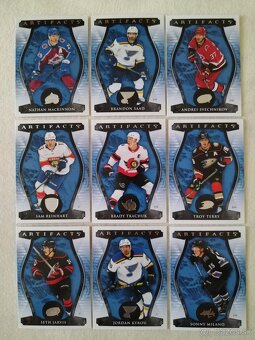 Hokejové kartičky 2023-24 Artifacts - 2