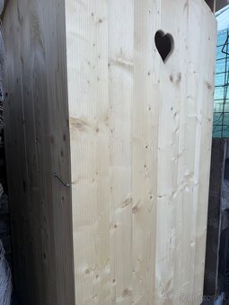 Drevená latrína - 2