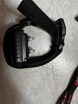 Elektricky obojok proti stekaniu - 2