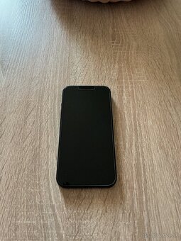 Predám iPhone 13 128 gb - 2