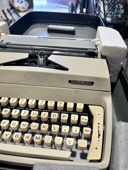 Pisaci stroj consul - 2