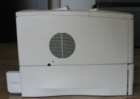 HP LaserJet 4050N - 2
