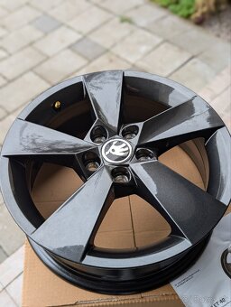 Hliníkové disky R15 HADAR čierna metalíza - 2