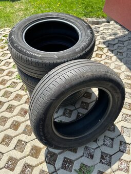 Pneumatiky 215/65 R17 99V - 2