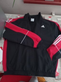 Prechodná bunda Adidas ...voľnejší strih - 2