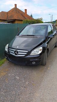 Mercedes Benz b160 - 2