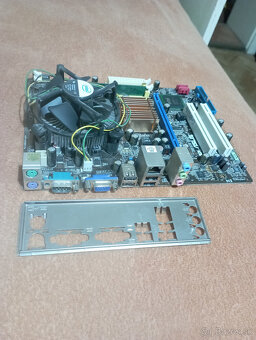 Predám MB ASUS P5KPL-AM IN/GB s CPU a RAM - 2