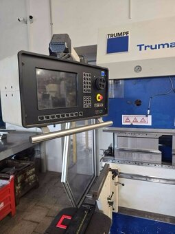 Použitý ohraňovací lis Trumpf TrumaBend V50, r. v. 2001 - 2