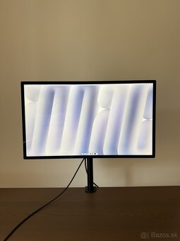 27" Apple Studio Display – Standard Glass – VESA - 2