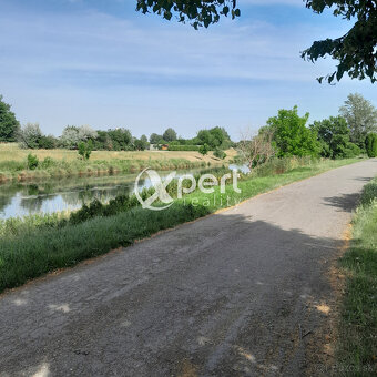 Predaj pekný pozemok 650m2 v Šamoríne časť Čilistov - 2